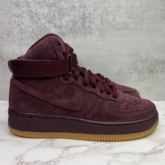 Nike Air Force 1 High LV8 🤎 - Picture 9 of 16